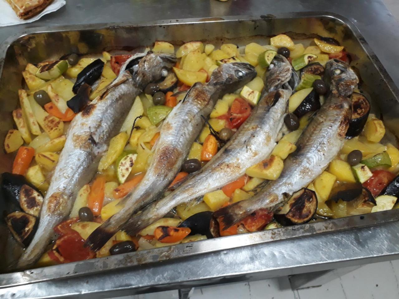 Hotel 3 Vellezerit Durres Bagian luar foto