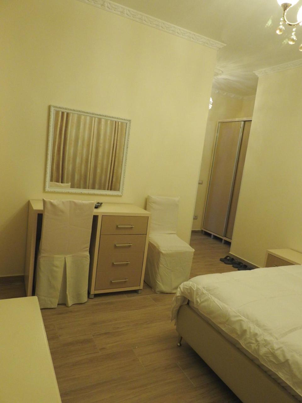 Hotel 3 Vellezerit Durres Bagian luar foto