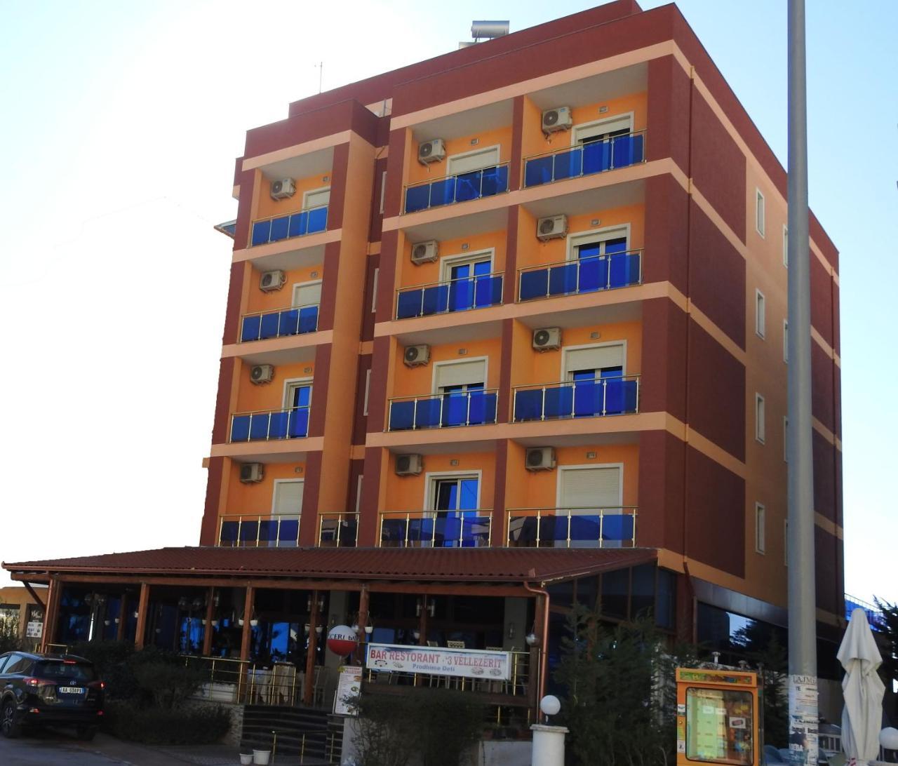 Hotel 3 Vellezerit Durres Bagian luar foto
